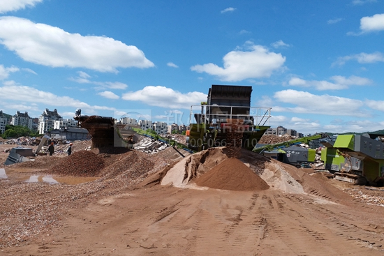 移动式建筑垃圾处理生产线-履带式